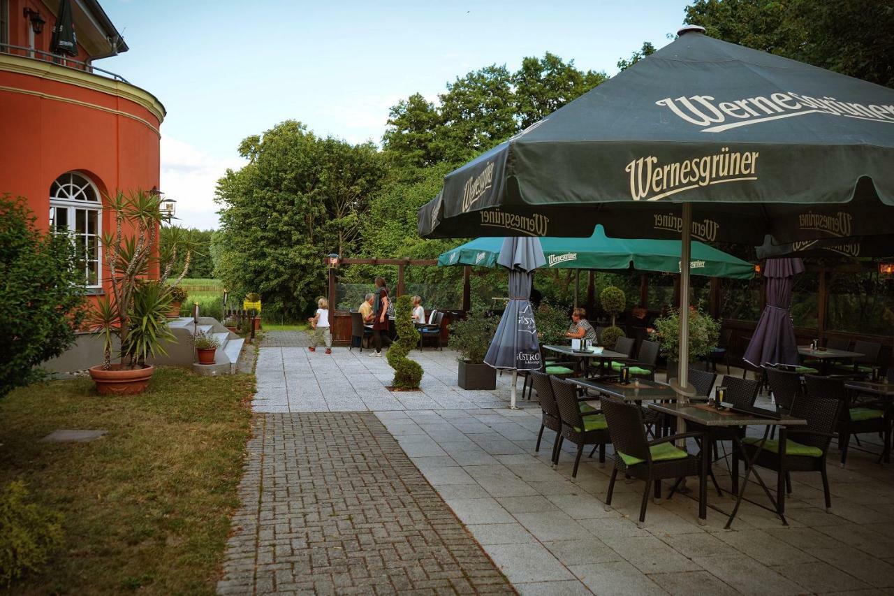 Hôtel Altes Gutshaus-Federow Extérieur photo